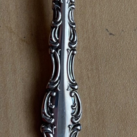 Birks Regency Plate Louis de France Master Butter Spreader - Picture 2 of 5